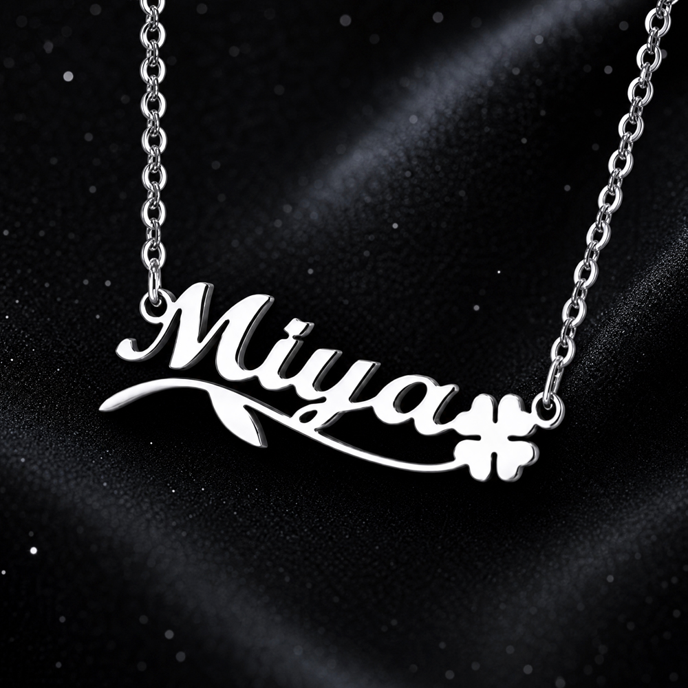 Aangepaste vlinder naam kettin - Engraved Name Necklace recensie en prijs